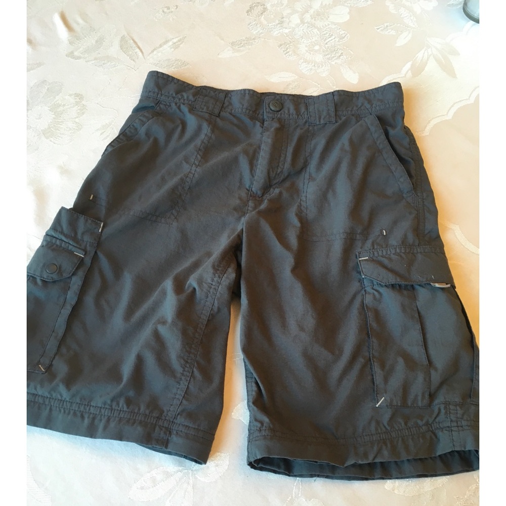 Columbia Sz 14, cargo Shorts, dark gray